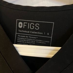 Small Men’s Figs Scrub Top